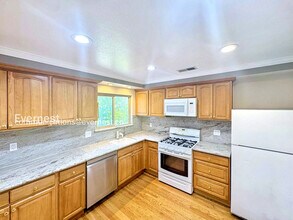 108 Madora Pl in San Ramon, CA - Building Photo - Building Photo