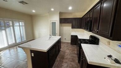 5419 Woodard Ridge Dr in Bakersfield, CA - Building Photo - Building Photo