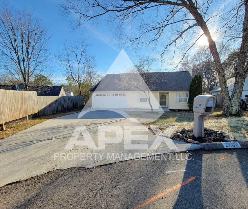 2308 Robinson Ridge Ct in Knoxville, TN - Building Photo