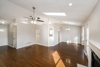 8442 Sugartree Dr in Jacksonville, FL - Building Photo - Building Photo