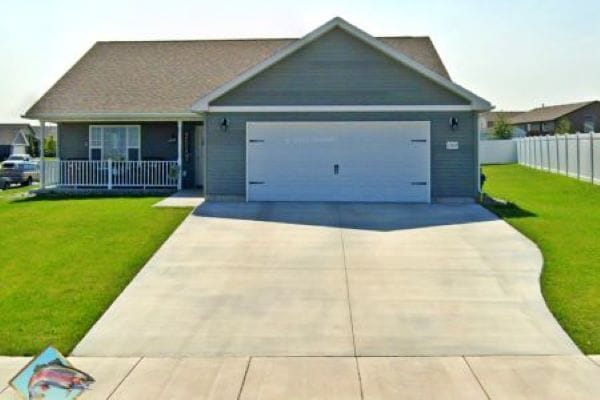 property at 1302 Topanga Ave