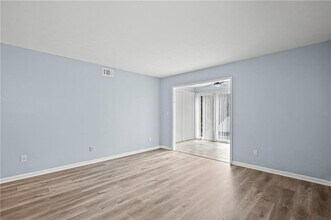 1306 Natchez Trace in Atlanta, GA - Building Photo - Building Photo