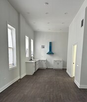 2501 S Whipple St, Unit 1 in Chicago, IL - Building Photo