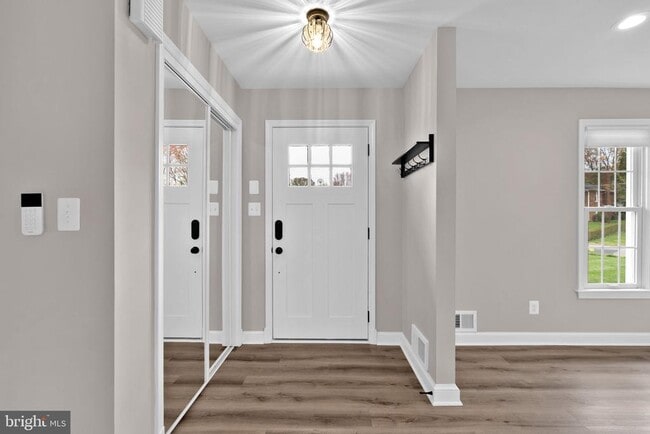 2215 Lida Ct in Alexandria, VA - Building Photo - Building Photo