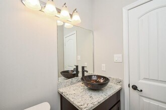4915 Market St in Houston, TX - Building Photo - Building Photo