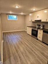 730 Clifton Dr in Oshawa, ON - Building Photo - Building Photo