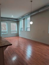 202-78 Dalhousie St in Brantford, ON - Building Photo - Building Photo