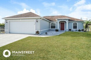 2701 36th St SW in Lehigh Acres, FL - Building Photo