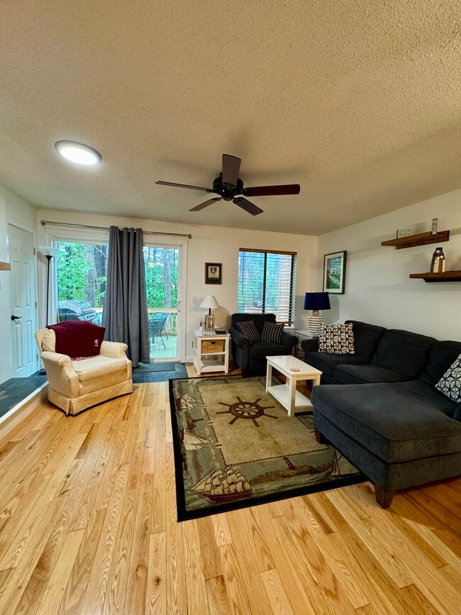 74 Dunvegan Woods, Unit 74 in Hampton, NH - Building Photo - Building Photo