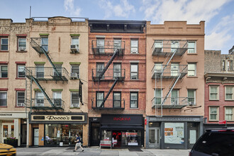 241 Bleecker St in New York, NY - Building Photo - Building Photo