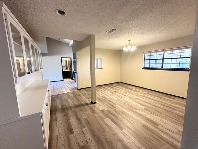 1503 W Ohio Ave in Midland, TX - Building Photo - Building Photo