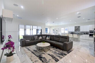 4239 SW 176th Ave in Miramar, FL - Building Photo - Building Photo