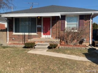 18313 Oak Ave in Eastpointe, MI - Building Photo