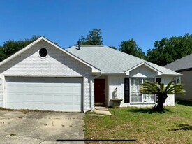 853 Ladner Dr in Pensacola, FL - Building Photo