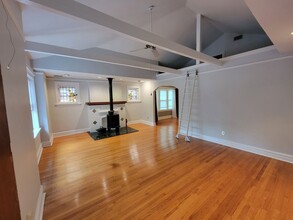 7311 Lindell Blvd, Unit Unit B in University City, MO - Building Photo - Building Photo