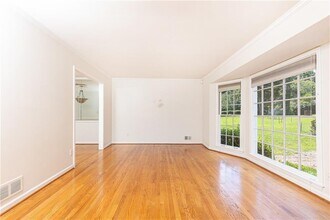 5115 Vernon Ridge Dr in Dunwoody, GA - Foto de edificio - Building Photo