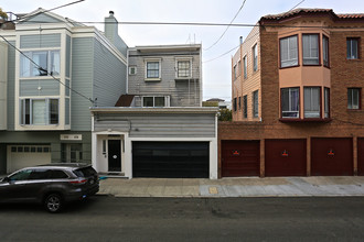 126 Pixley St in San Francisco, CA - Building Photo - Building Photo