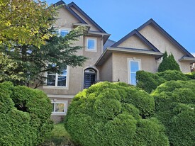 5513 Teskey Pl in Chilliwack, BC - Building Photo