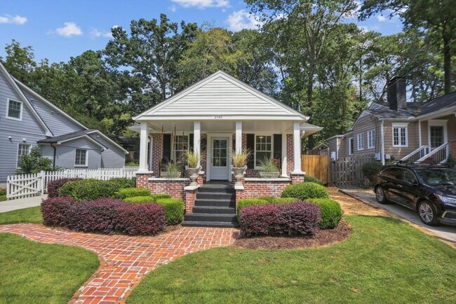 property at 2140 Fairhaven Cir NE