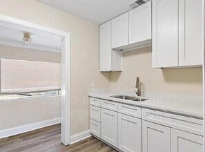 5463 Marcia Cir in Jacksonville, FL - Building Photo - Building Photo