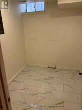6207 McCracken Dr in Mississauga, ON - Building Photo - Building Photo