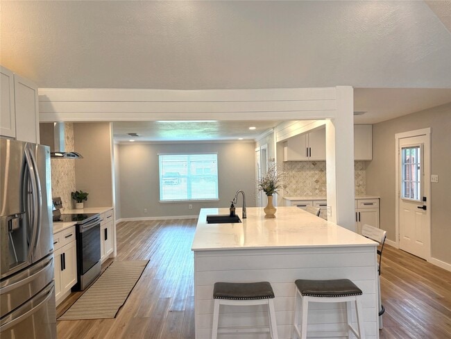 property at 603 Springwood Dr