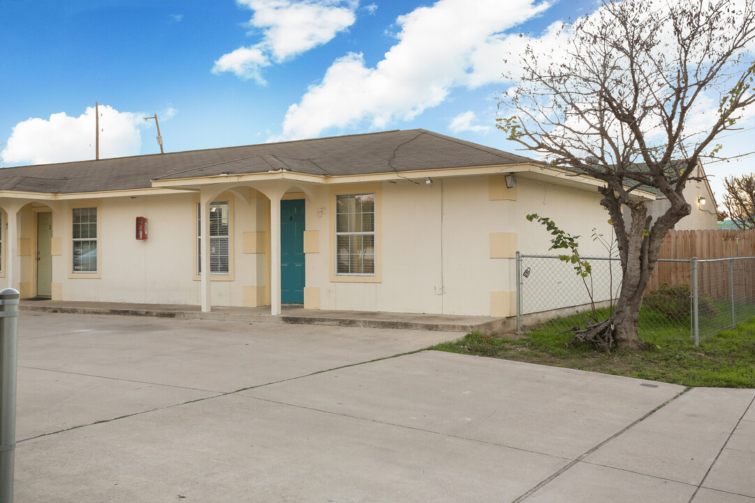 507 Oregon St, Unit 2 in San Antonio, TX - Building Photo