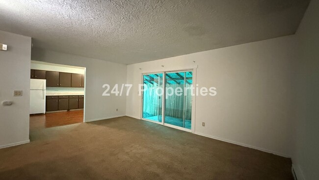 910 N Ainsworth St in Portland, OR - Building Photo - Building Photo