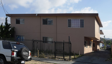 9706 Cherry St in Oakland, CA - Building Photo - Building Photo