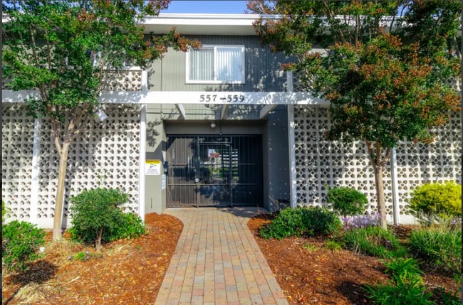 Garden Court Apartments