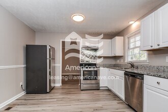 620 N Jackson St in Raeford, NC - Building Photo - Building Photo