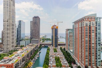 340 E North Water St in Chicago, IL - Building Photo - Building Photo