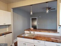 5225 Spruce St photo'