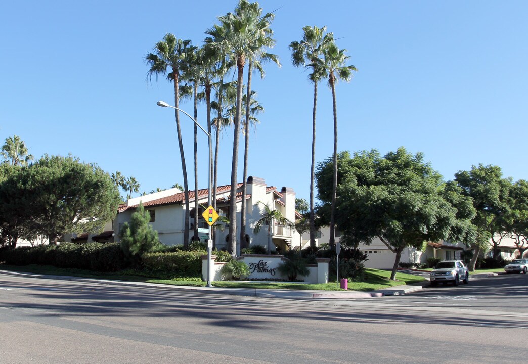 Las Palmas in San Diego, CA - Foto de edificio