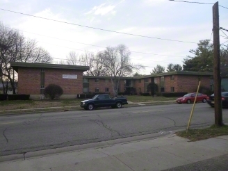 Birchwood Court Apartments in Janesville, WI - Building Photo