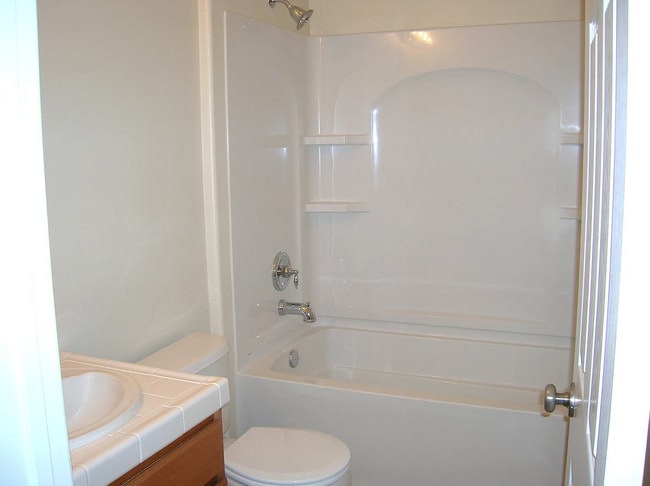 25514 Wharton Dr in Stevenson Ranch, CA - Building Photo - Building Photo