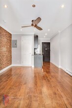 120 E 102nd St in New York, NY - Building Photo - Building Photo