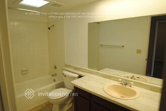 7525 W Pinchot Ave in Phoenix, AZ - Building Photo - Building Photo