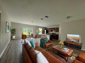 8138 Ocala Ave in Jacksonville, FL - Building Photo