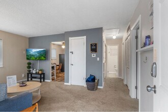 1326 Westend Ave in Colorado Springs, CO - Foto de edificio - Building Photo