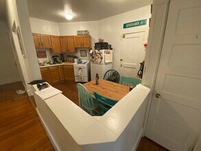 1495 Beacon St, Unit 15 in Brookline, MA - Building Photo - Building Photo