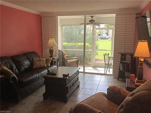 150 Turtle Lake Ct-Unit -108 in Naples, FL - Building Photo - Building Photo