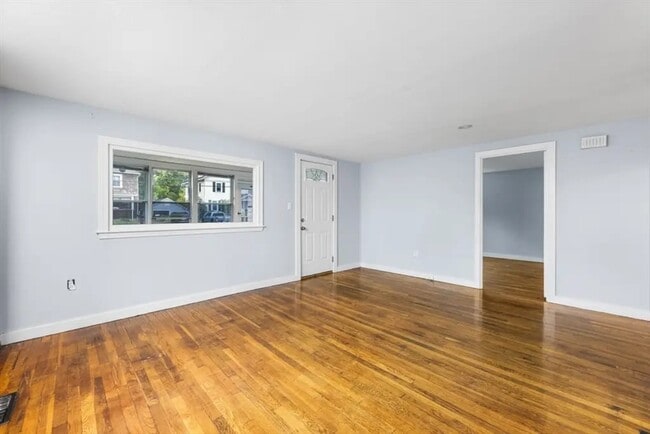 22 Arthur St in Framingham, MA - Foto de edificio - Building Photo