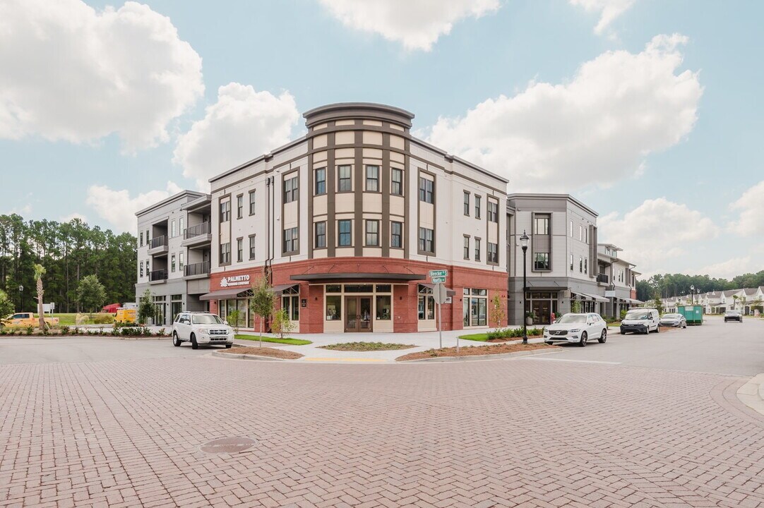 25 Minetta Lane in Bluffton, SC - Foto de edificio