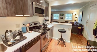 67 Wyman St in Newton, MA - Building Photo