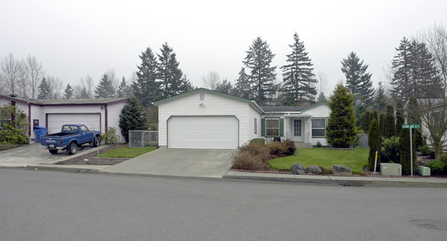 Viking Estates in Puyallup, WA - Building Photo - Building Photo