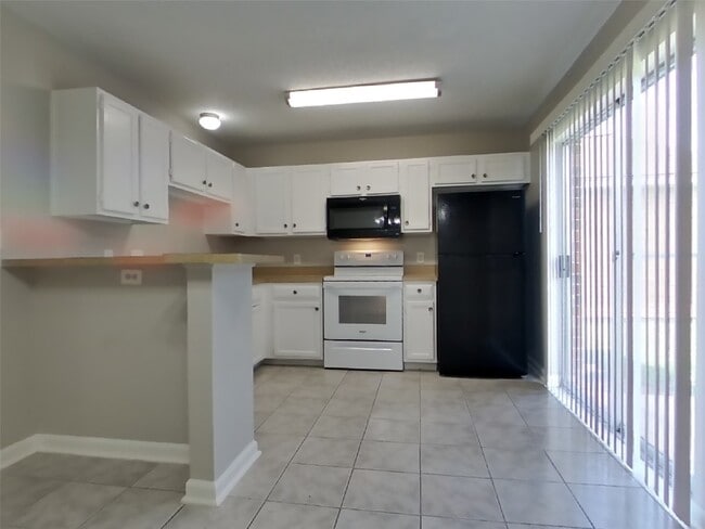 property at 3146 Kelling St