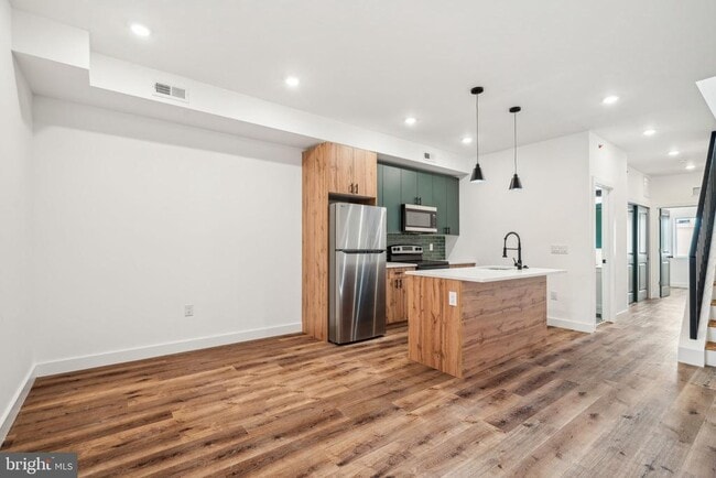 2630 N 11th St in Philadelphia, PA - Foto de edificio - Building Photo