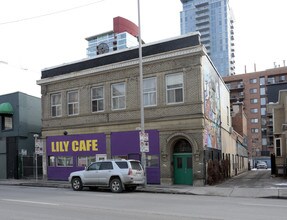 211 12th Avenue SW in Calgary, AB - Building Photo - Building Photo