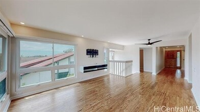 989 Kaluanui Rd in Honolulu, HI - Building Photo - Building Photo